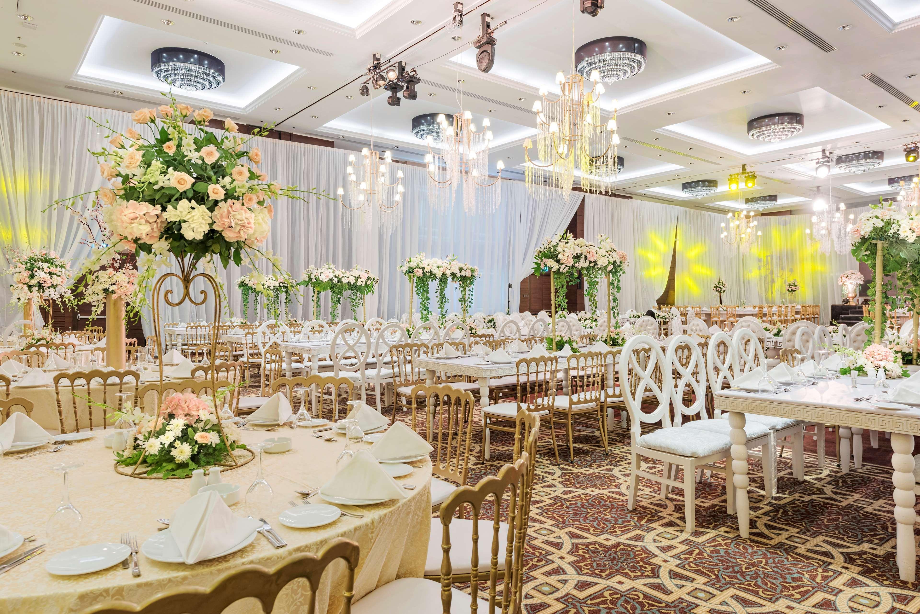 Hilton Alexandria King'S Ranch Hotel King Mariout Exterior foto A wedding reception