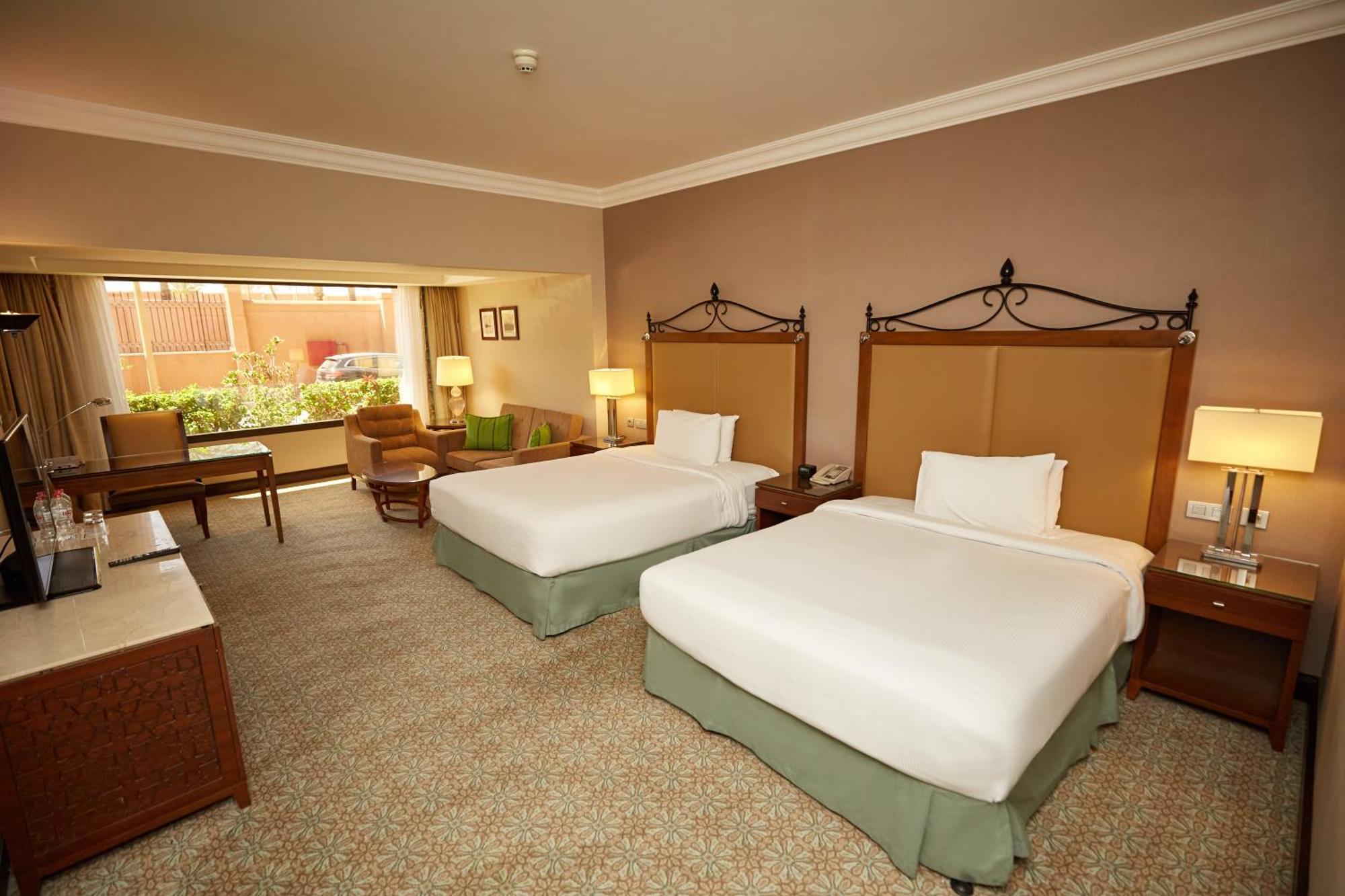 Hilton Alexandria King'S Ranch Hotel King Mariout Exterior foto