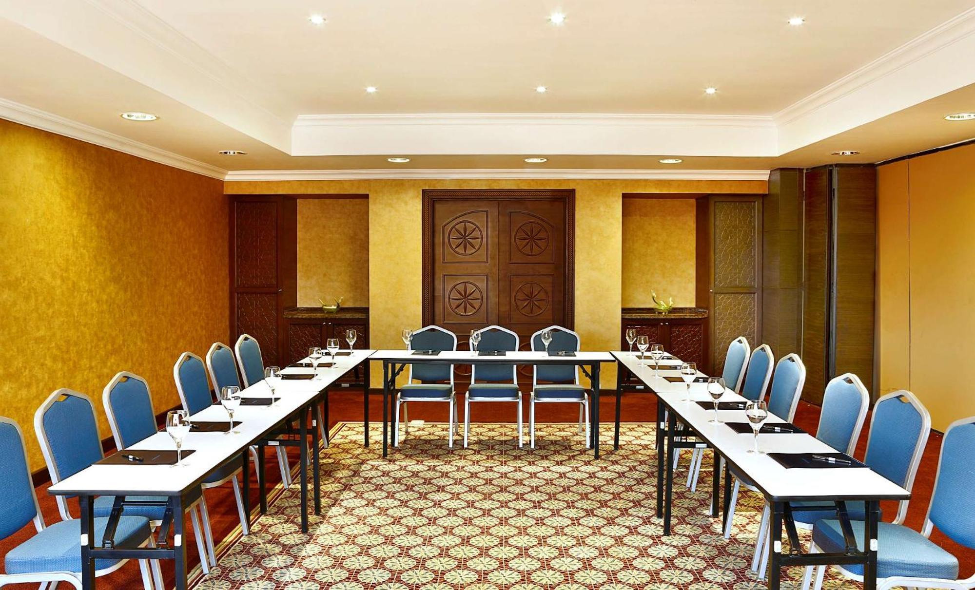 Hilton Alexandria King'S Ranch Hotel King Mariout Exterior foto Meeting room