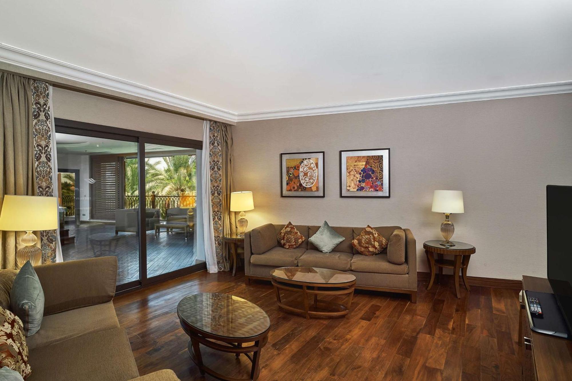 Hilton Alexandria King'S Ranch Hotel King Mariout Exterior foto Living room